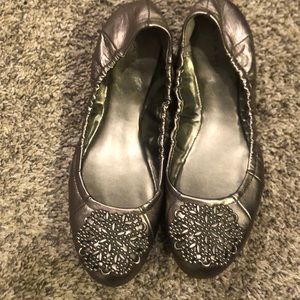 Tahari Valerie flats